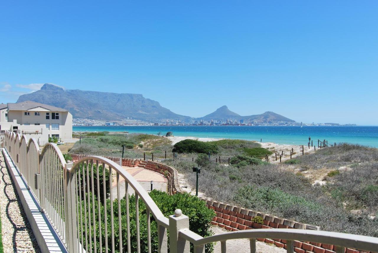 Romantic Beachfront Bachelor Apartment *